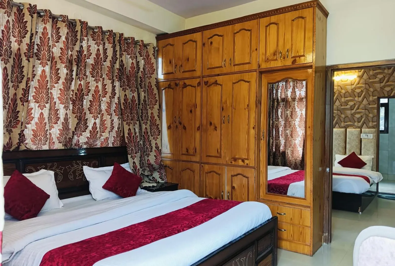 Bed & Breakfast B&B Aston Shimla Hill'S